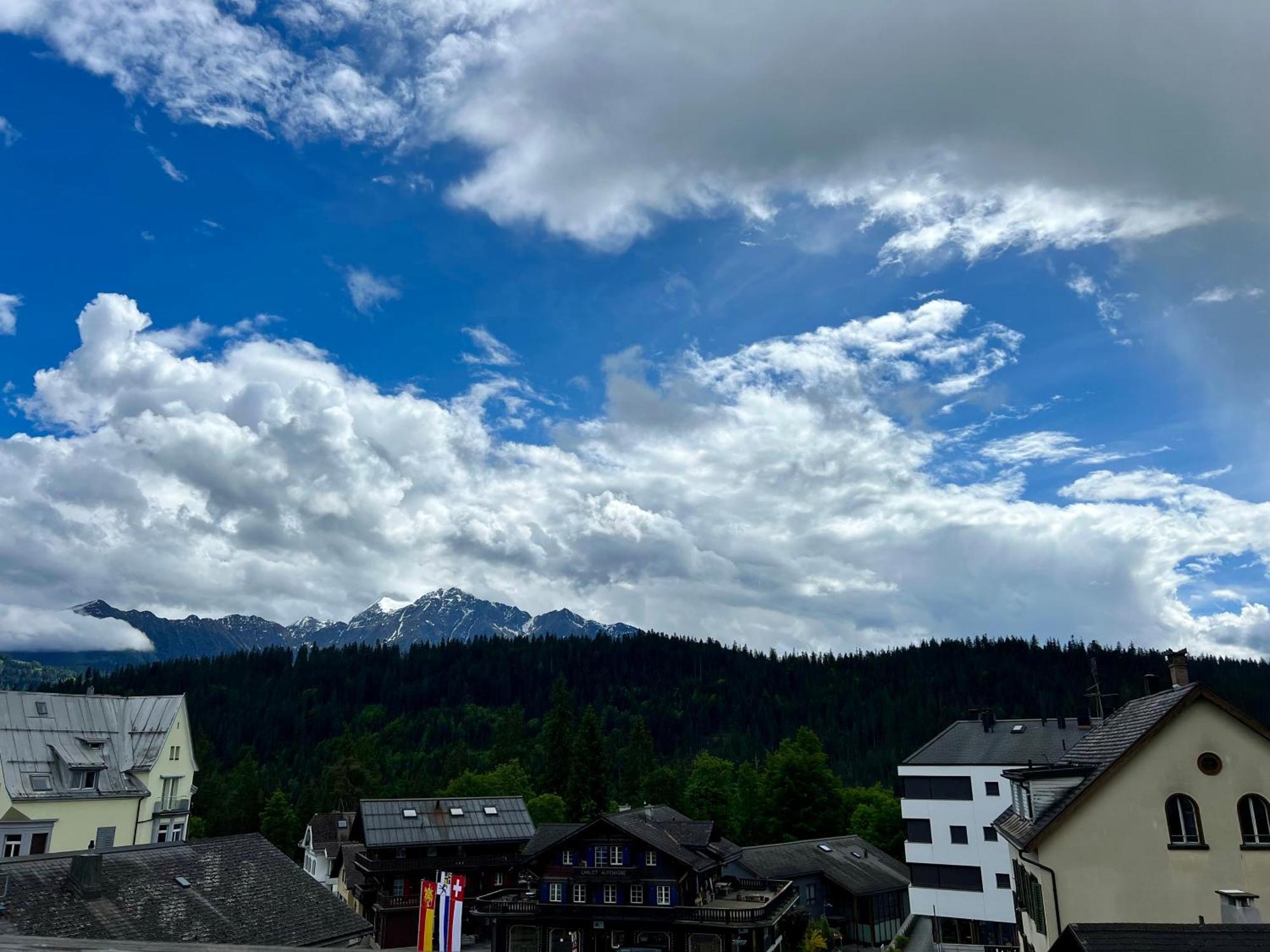 Studio Top Im Des Alpes فيلمز المظهر الخارجي الصورة